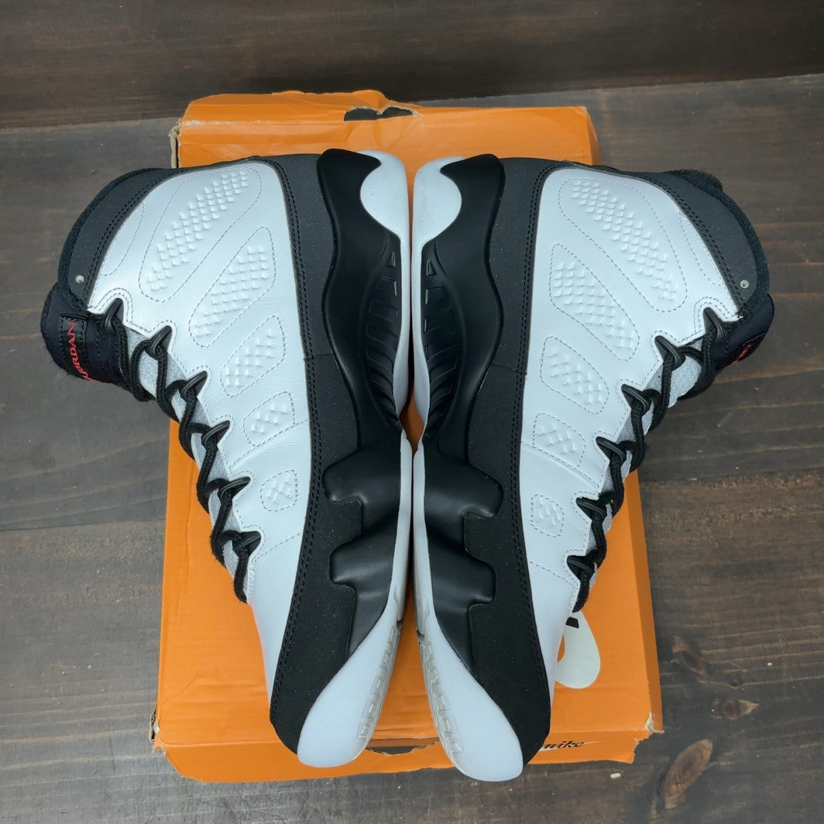 Jordan 9 Retro OG Space Jam (2026) Size 10 (Pre-Owned) - Image 4