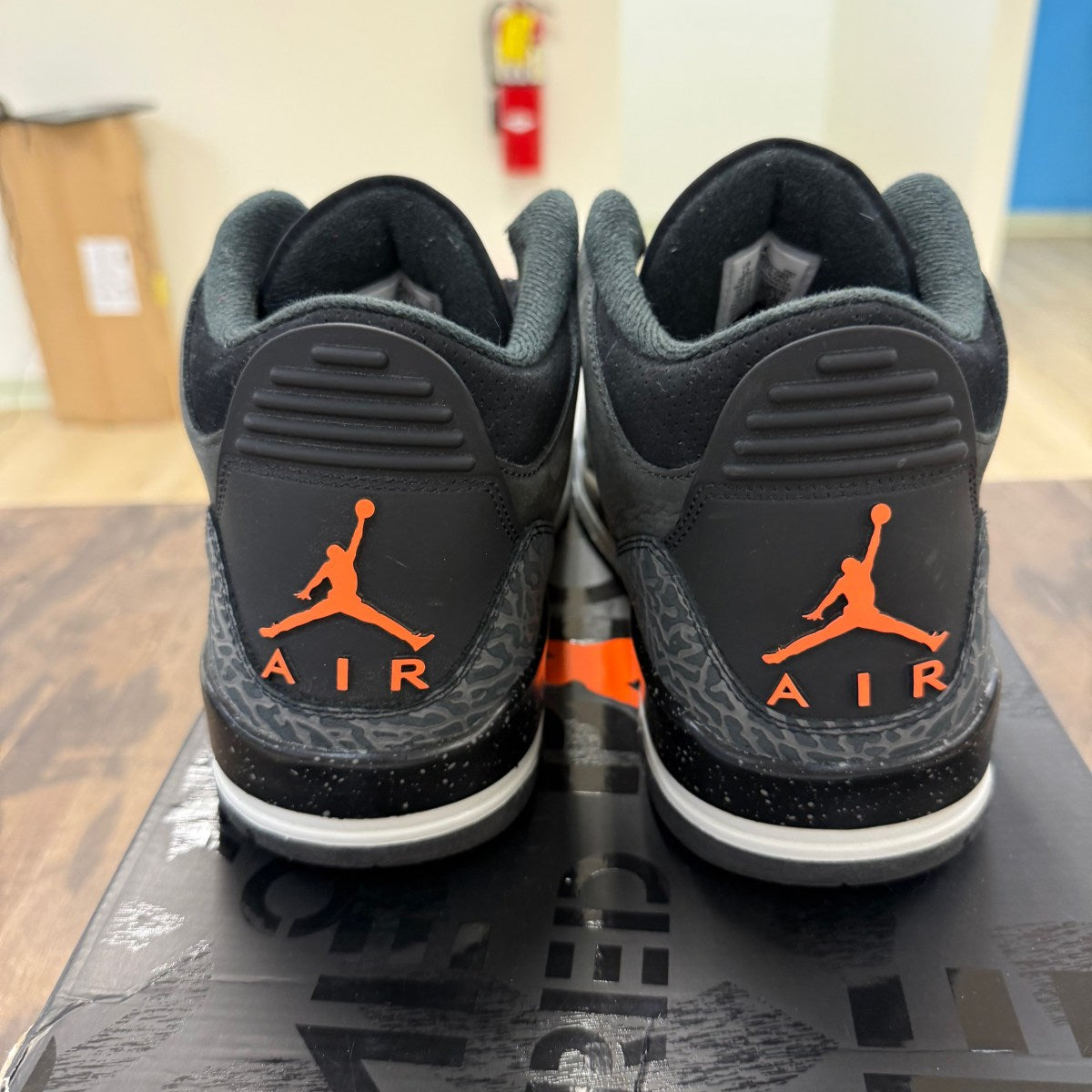 Jordan 3 Retro Fear Pack (2023) Size 12 (Pre-Owned) - Image 5