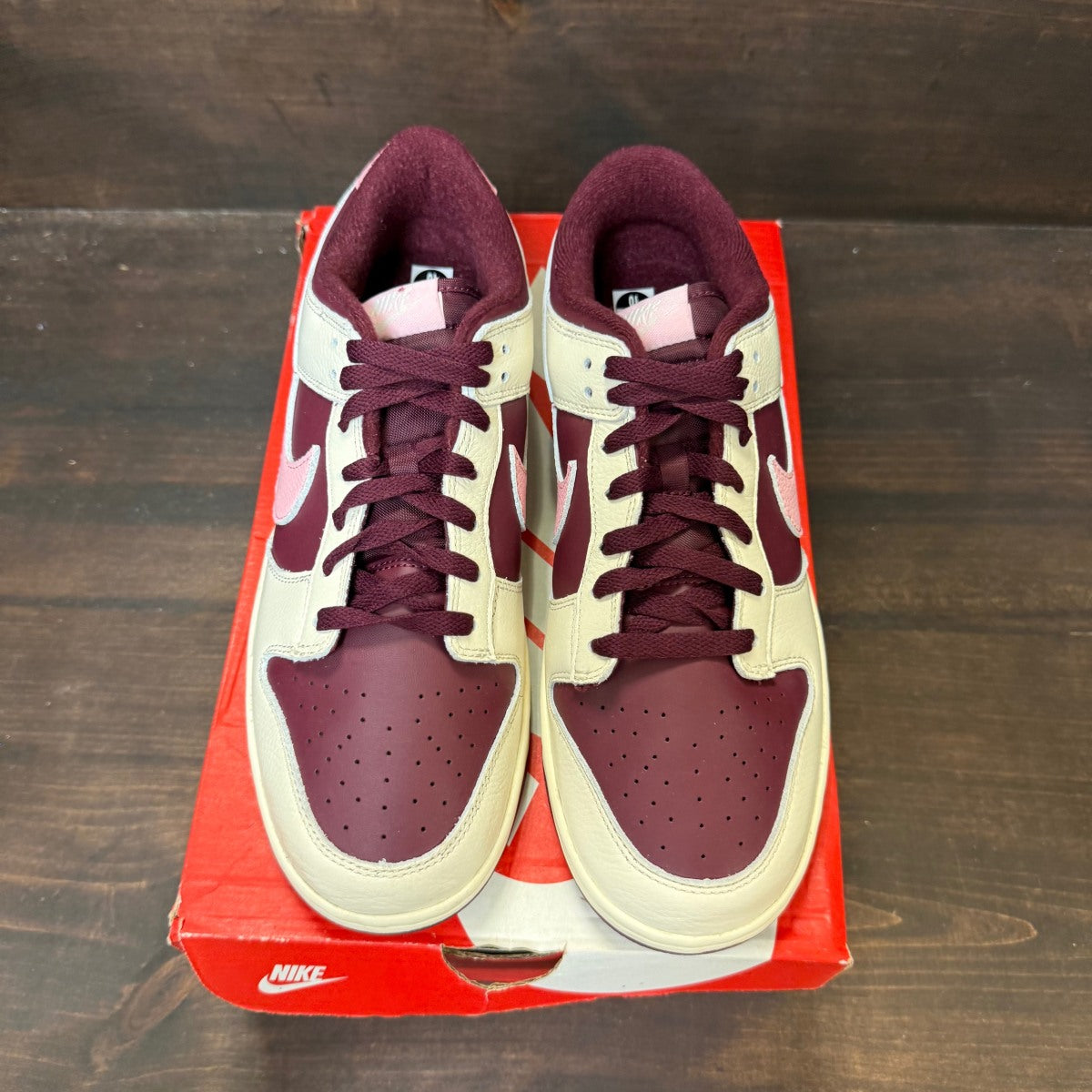 Nike Dunk Low Retro PRM Valentine's Day (2023) Size 10 (Pre-Owned)