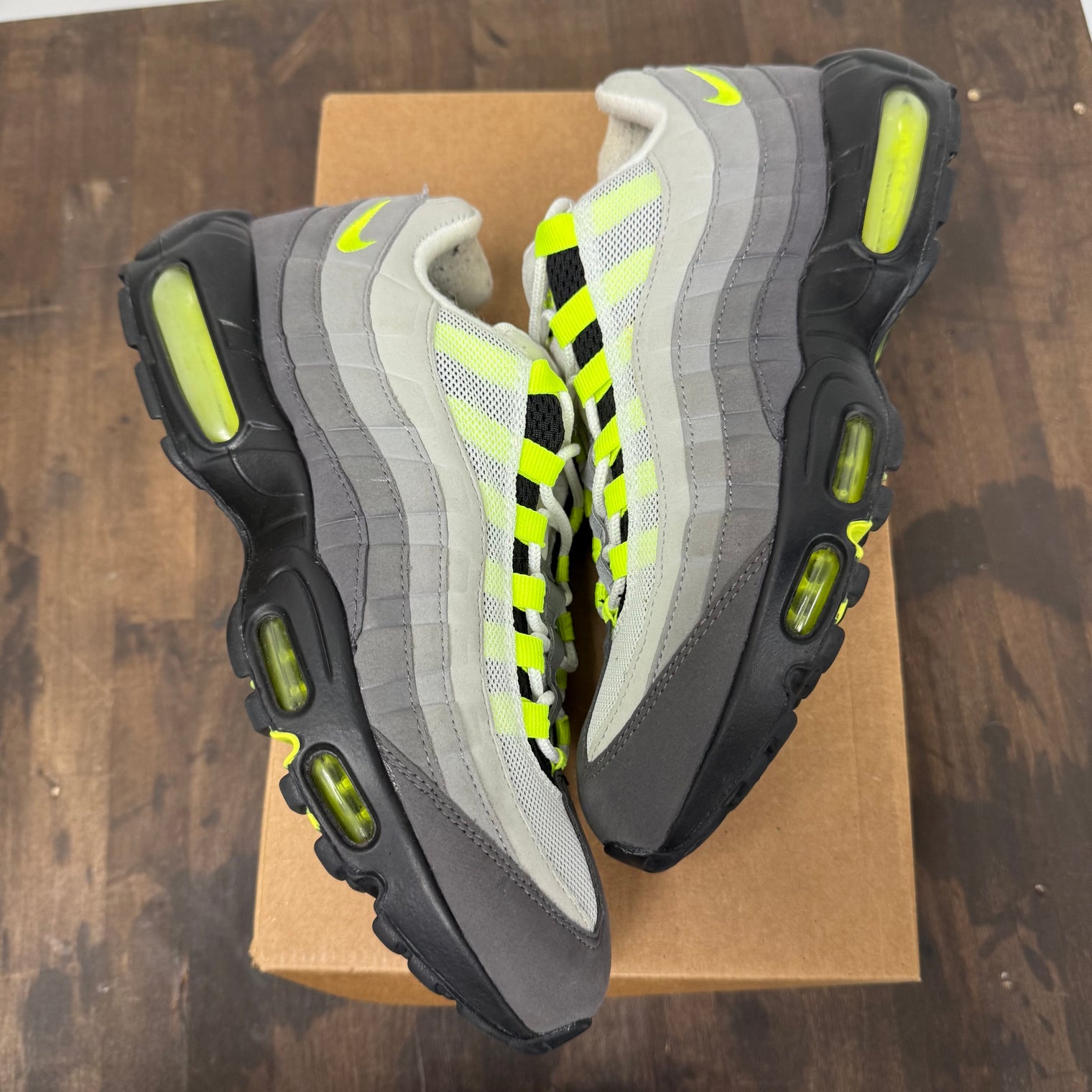Neon 95 Air Max 95 OG (USED, No Box)