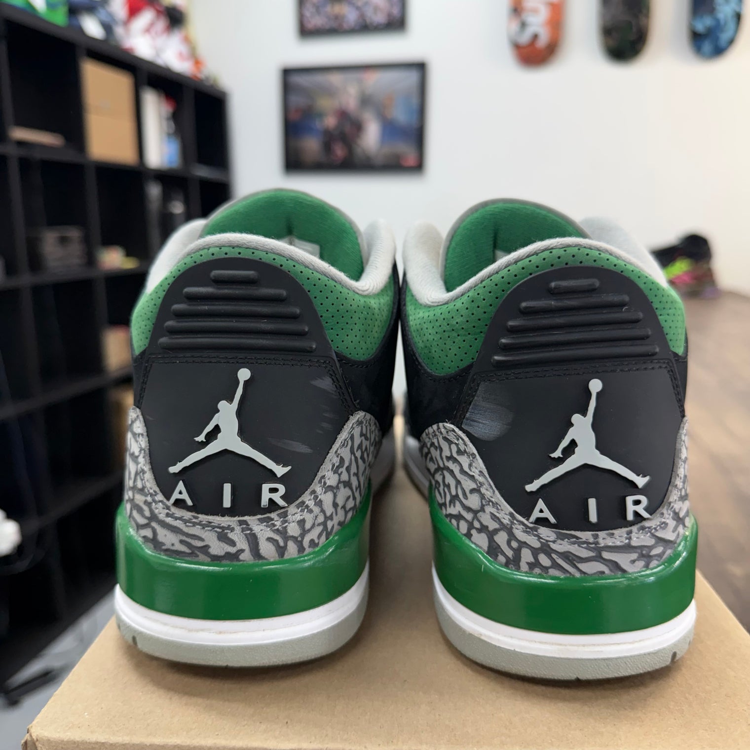 Pine Green Jordan 3 Retro (USED, No Box)