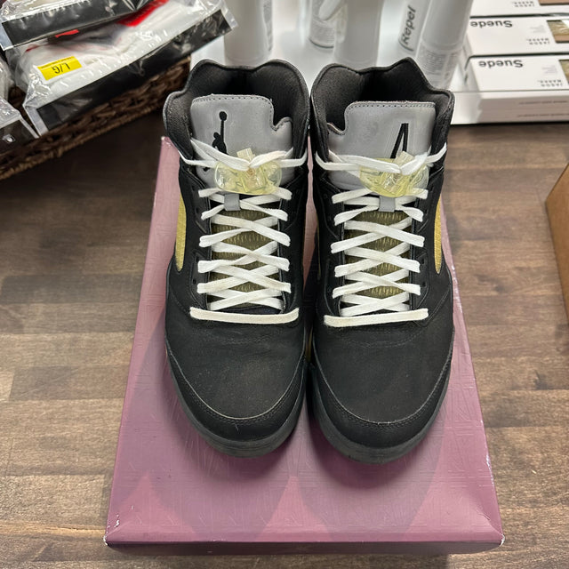 A Ma Maniere Jordan 5 Dusk (USED)