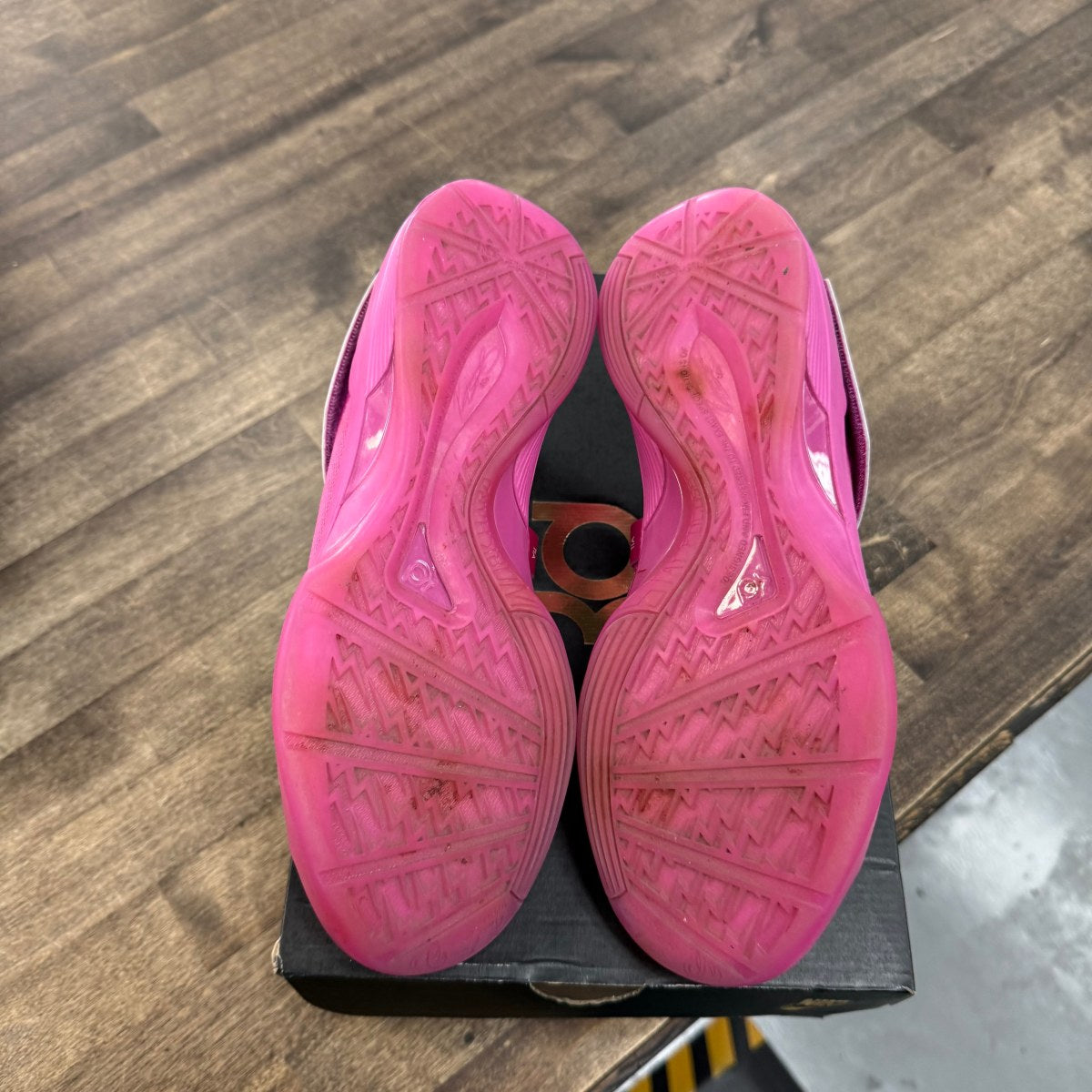 Nike KD 4 Aunt Pearl (2024) - Image 5