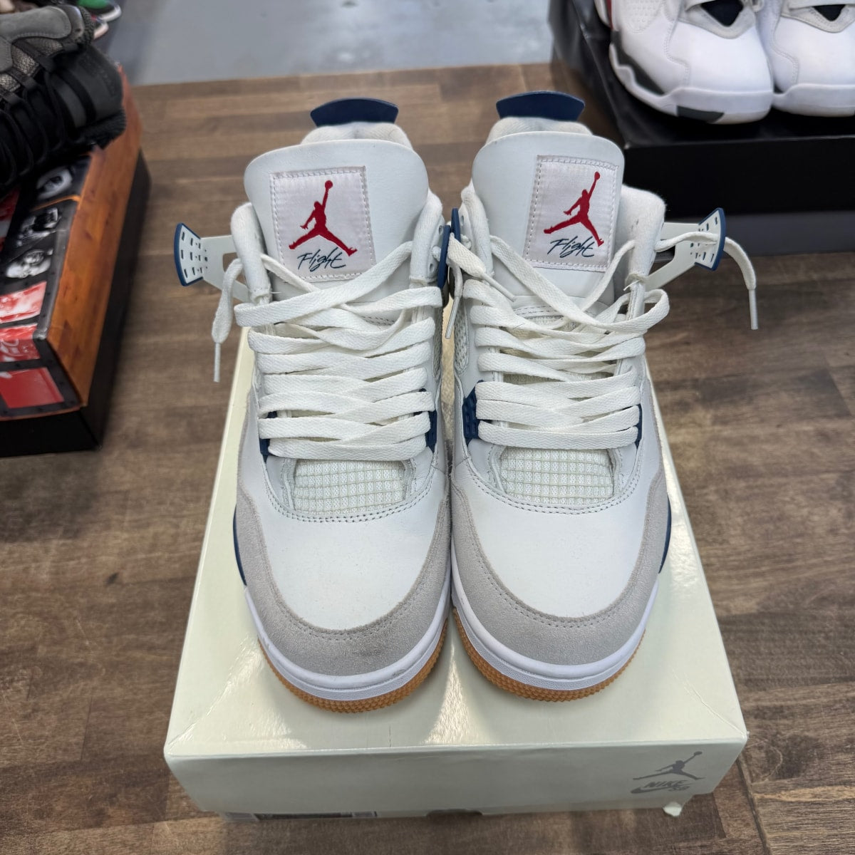 Jordan 4 Retro SB Navy - Image 2