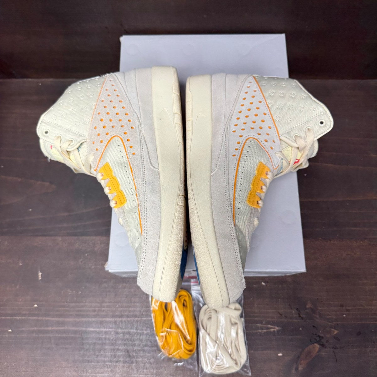 Jordan 2 Retro SP Union Rattan Size 8 (Pre-Owned) - side