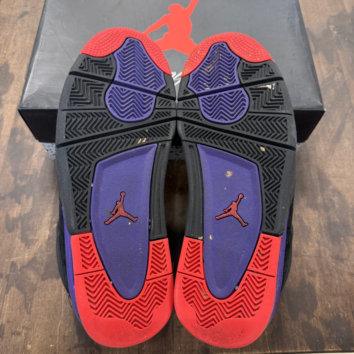Jordan 4 Retro Raptors (2018) - Image 6