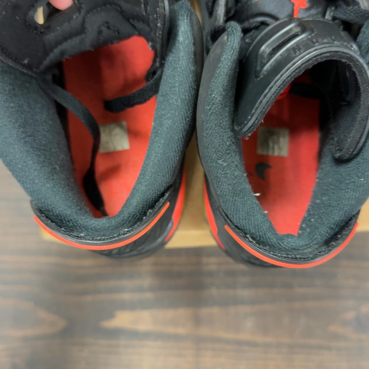 Jordan 4 Retro Infrared (GS) Size 6.5Y (Pre-Owned) - aux