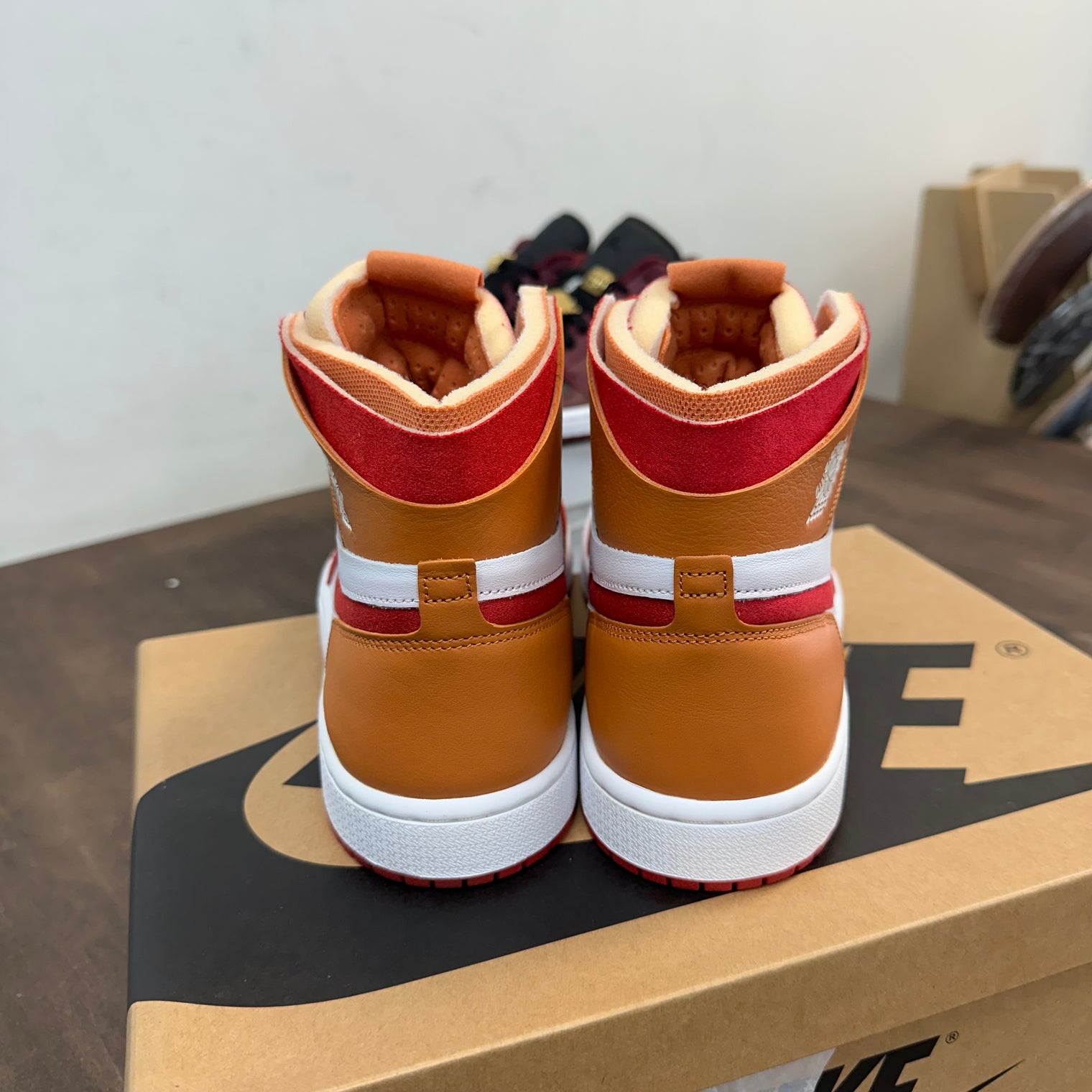 Fire Red Hot Curry Jordan 1 High Zoom CMFT (W) (USED)