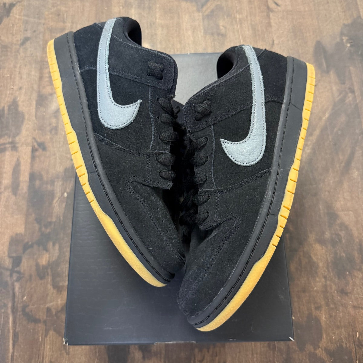Nike SB Dunk Low Fog Size 9.5 (Pre-Owned) - Image 1