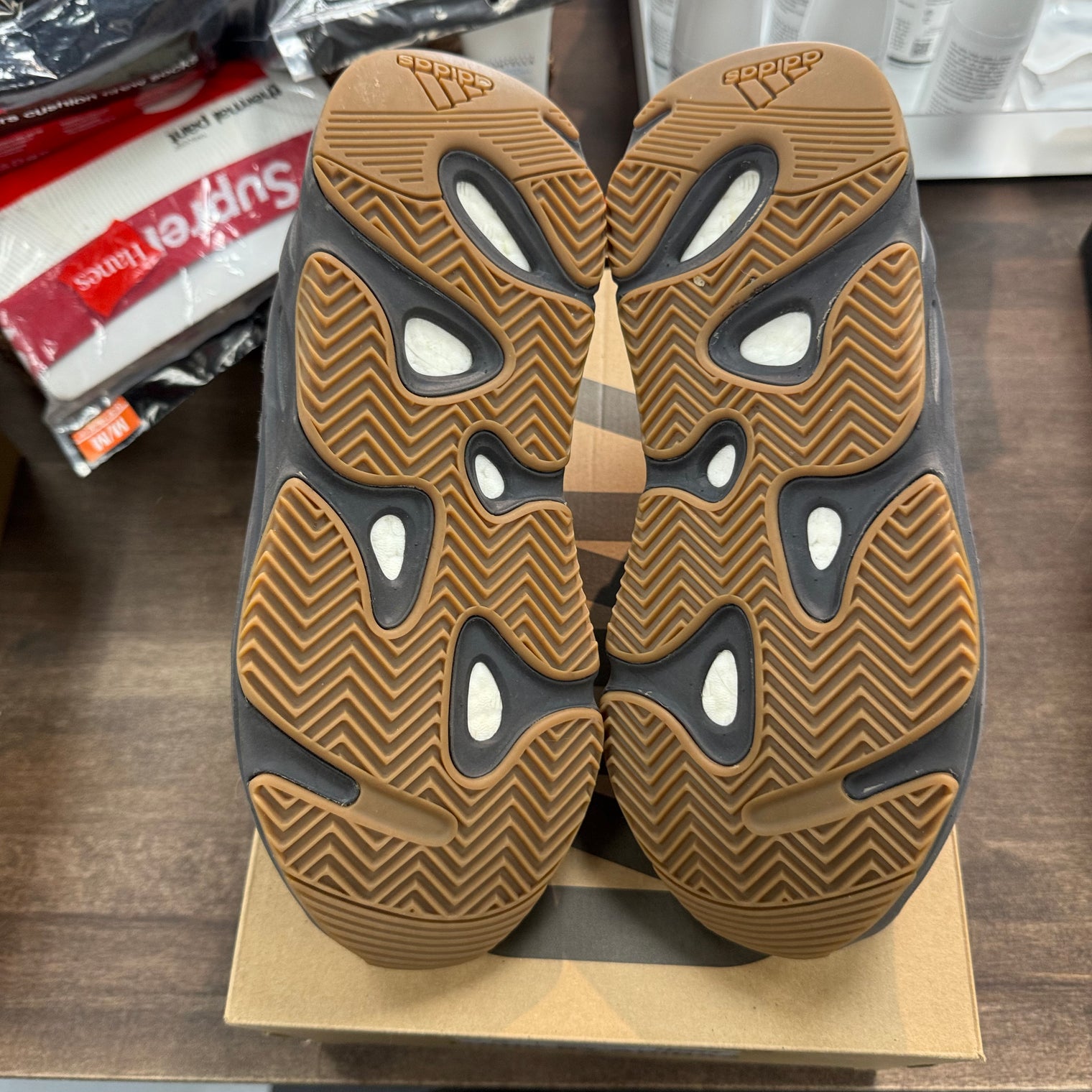 Utility Black Yeezy 700 (USED)