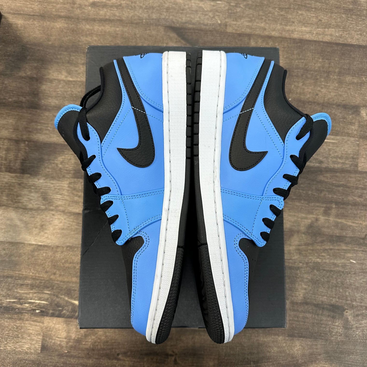 Jordan 1 Low University Blue Black (US 11) (USED)