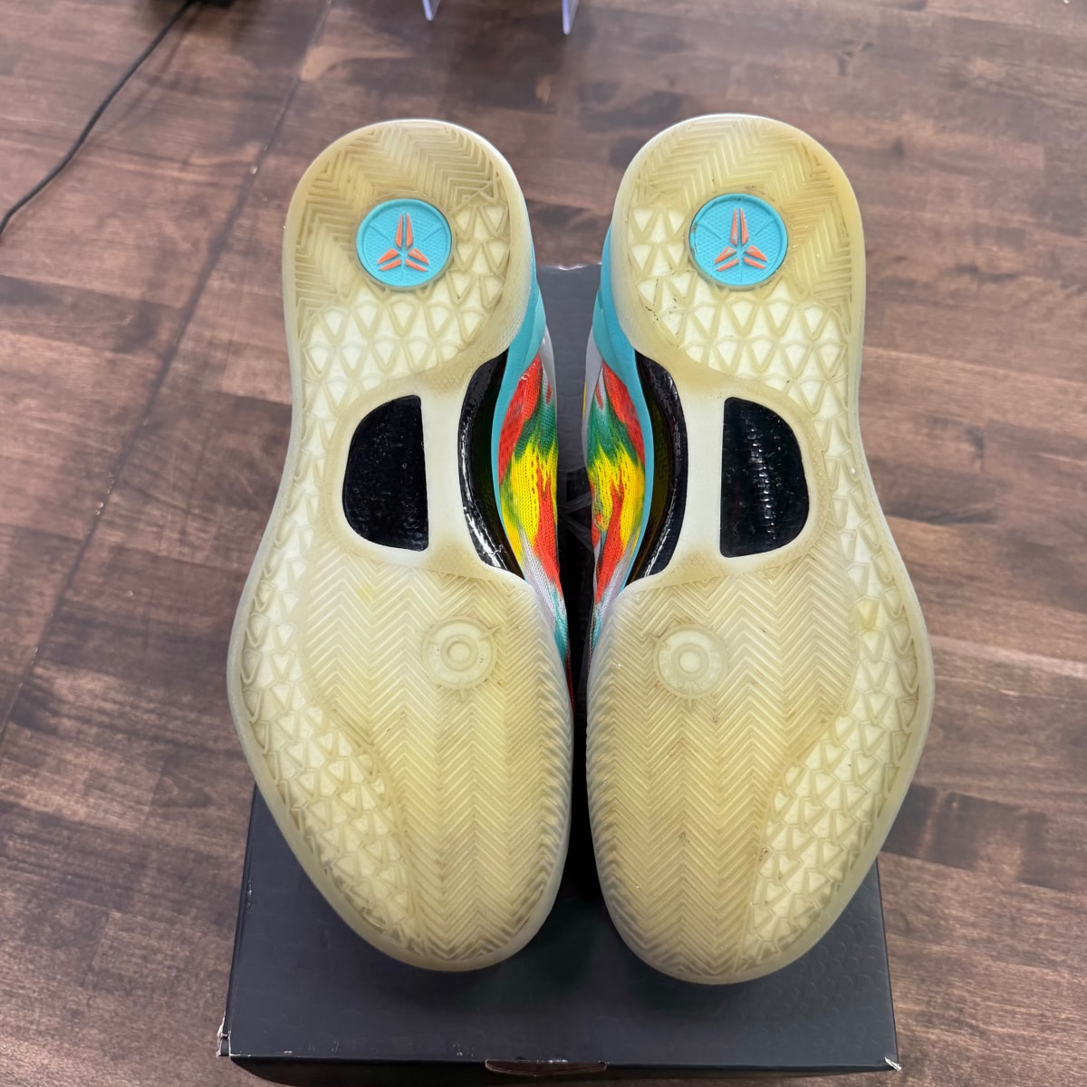 Nike Kobe 8 Protro Venice Beach (2024) - Image 3