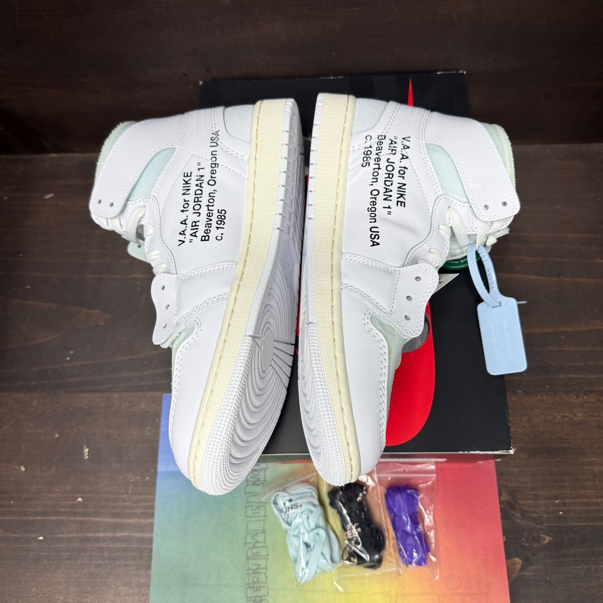 Jordan 1 Retro High Off-White Alaska Size 10.5 (Pre-Owned) - side