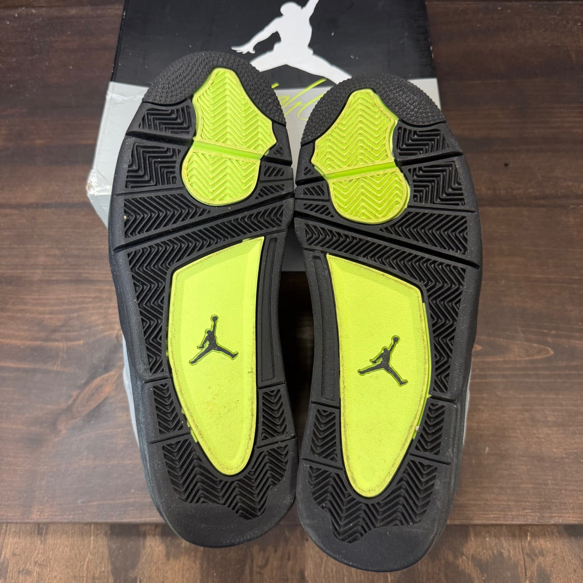Jordan 4 Retro SE 95 Neon - Image 5