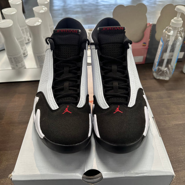 Black Toe Jordan 14 (Lightly Worn)