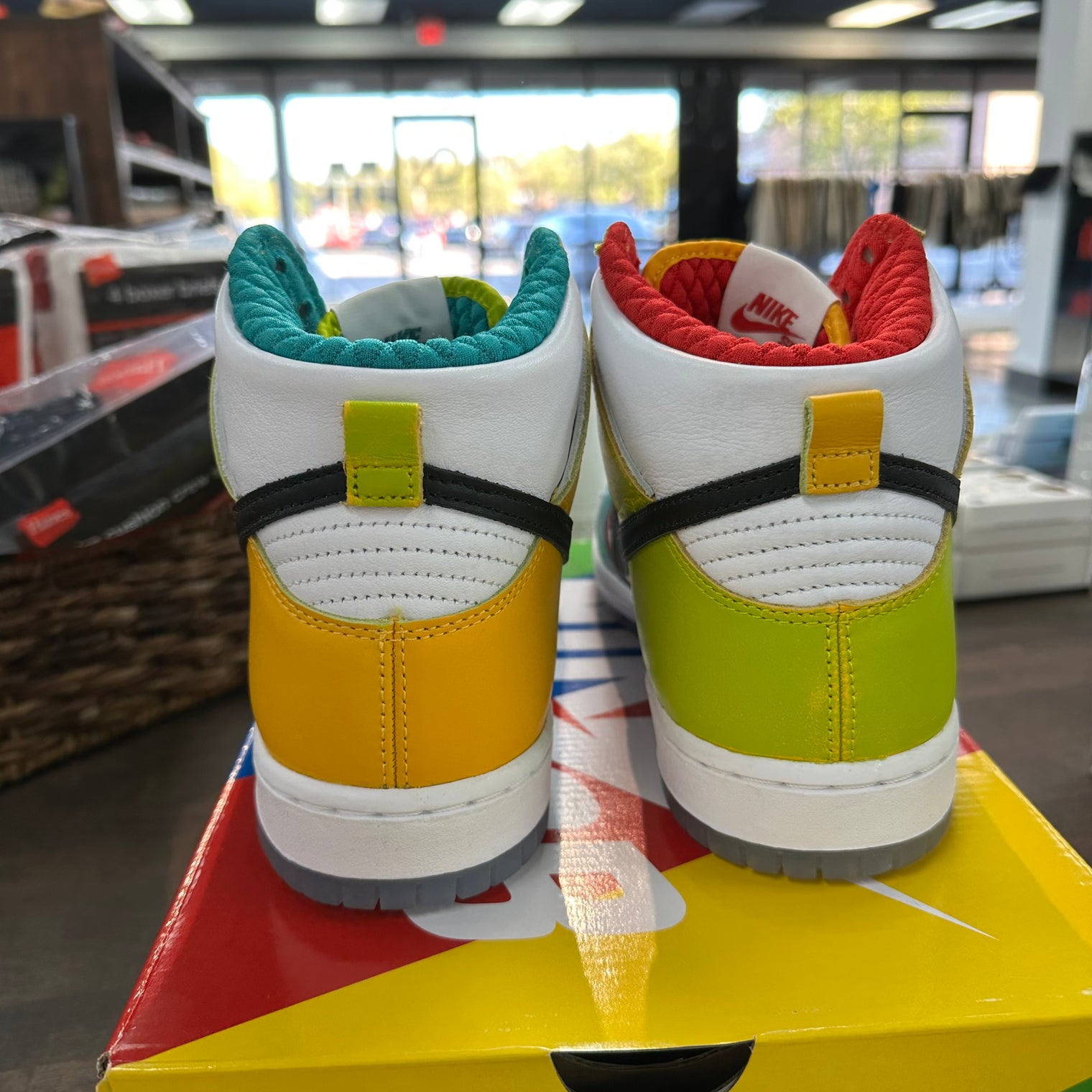 FroSkate SB Dunk High (Lightly Worn)