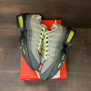 Nike Air Max 95 Big Bubble Neon (2026) (GS) - Image 2