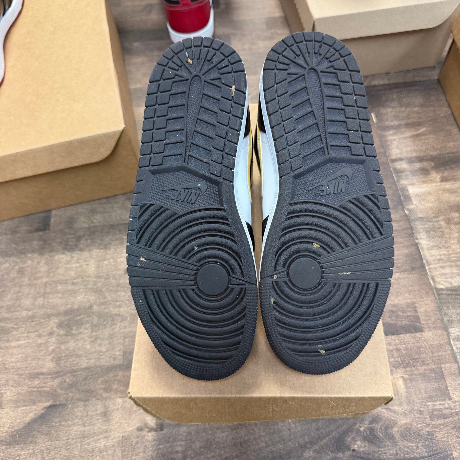 White Pollen Black Jordan 1 Mid (USED, No Box)