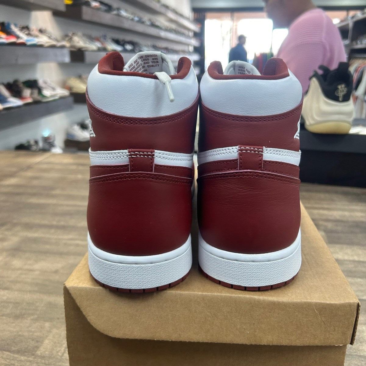 Jordan 1 Retro High OG Artisanal Team Red Size 13 (Pre-Owned) - Image 4