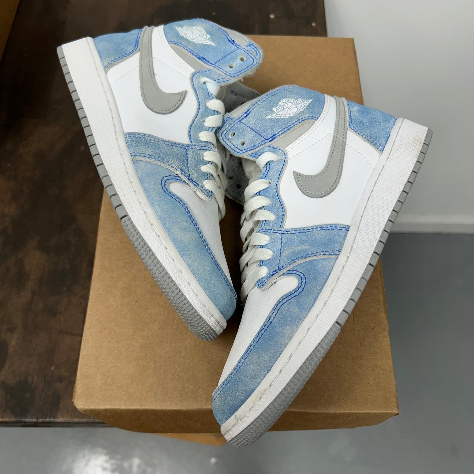 Hyper Royal Jordan 1 High (GS) (USED,No Box)