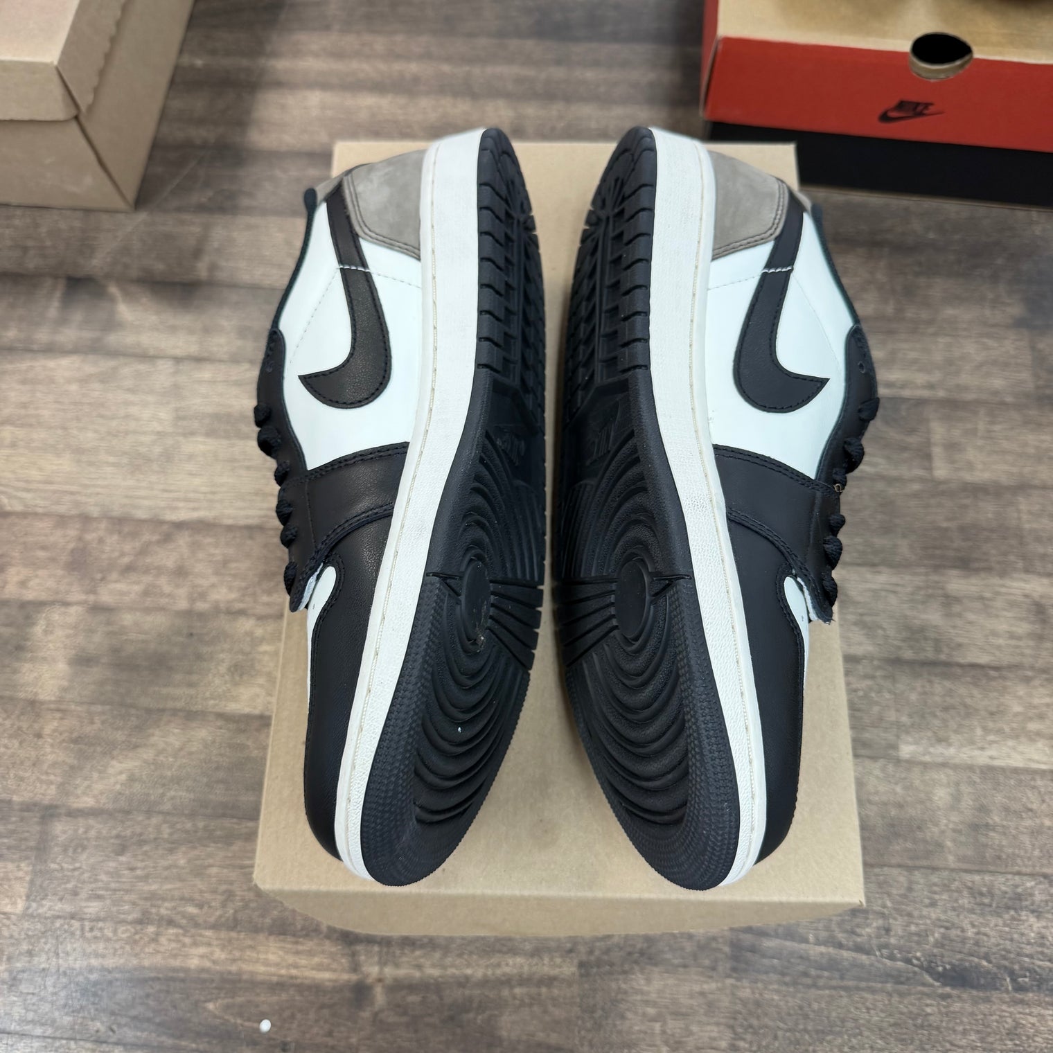 Mocha Jordan 1 Low OG (USED, No Box)