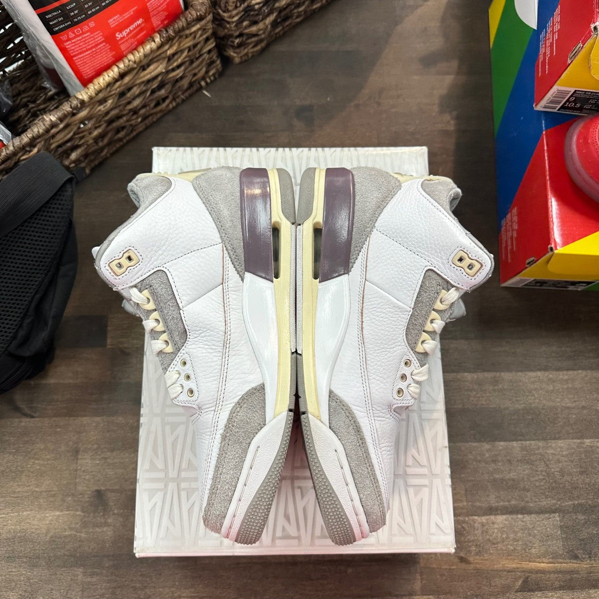 Jordan 3 Retro SP A Ma Maniére (Women's) - Image 3