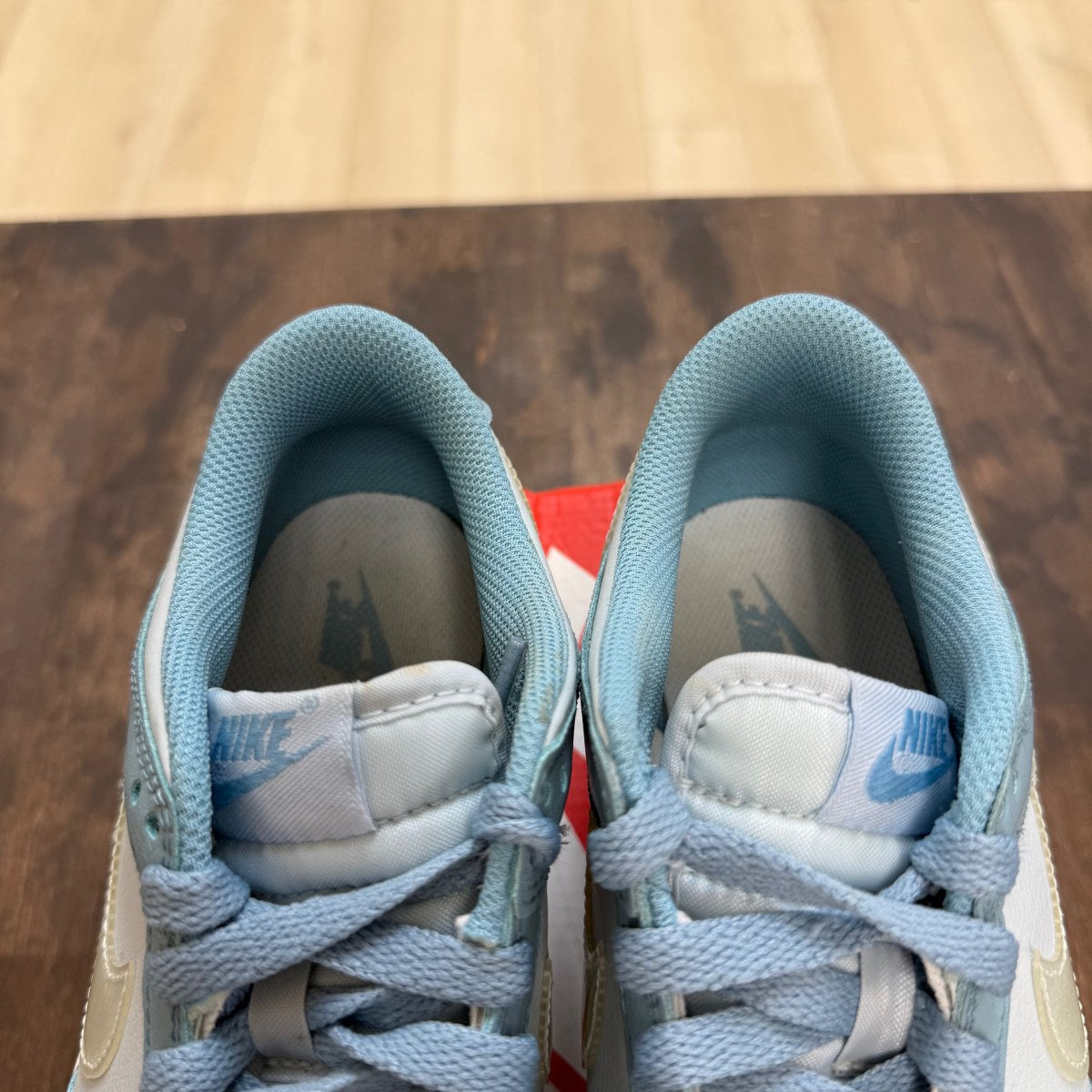 Nike Dunk Low Clear Blue Swoosh (GS) Size 6.5Y (Pre-Owned) - Image 3