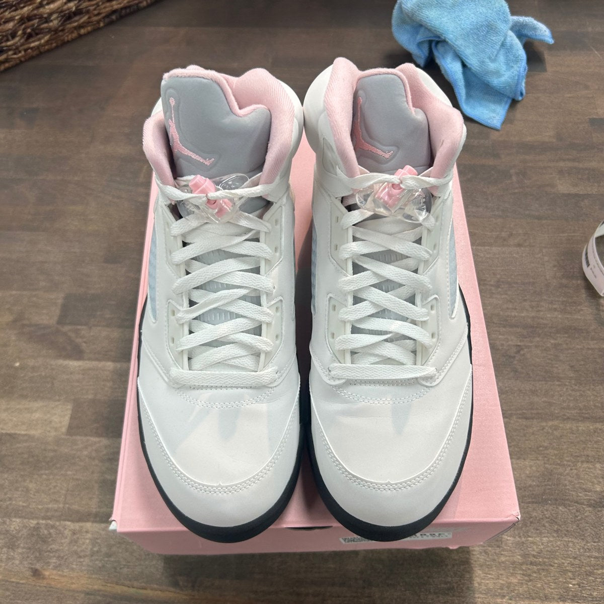 Jordan 5 Retro Medium Soft Pink - Image 2
