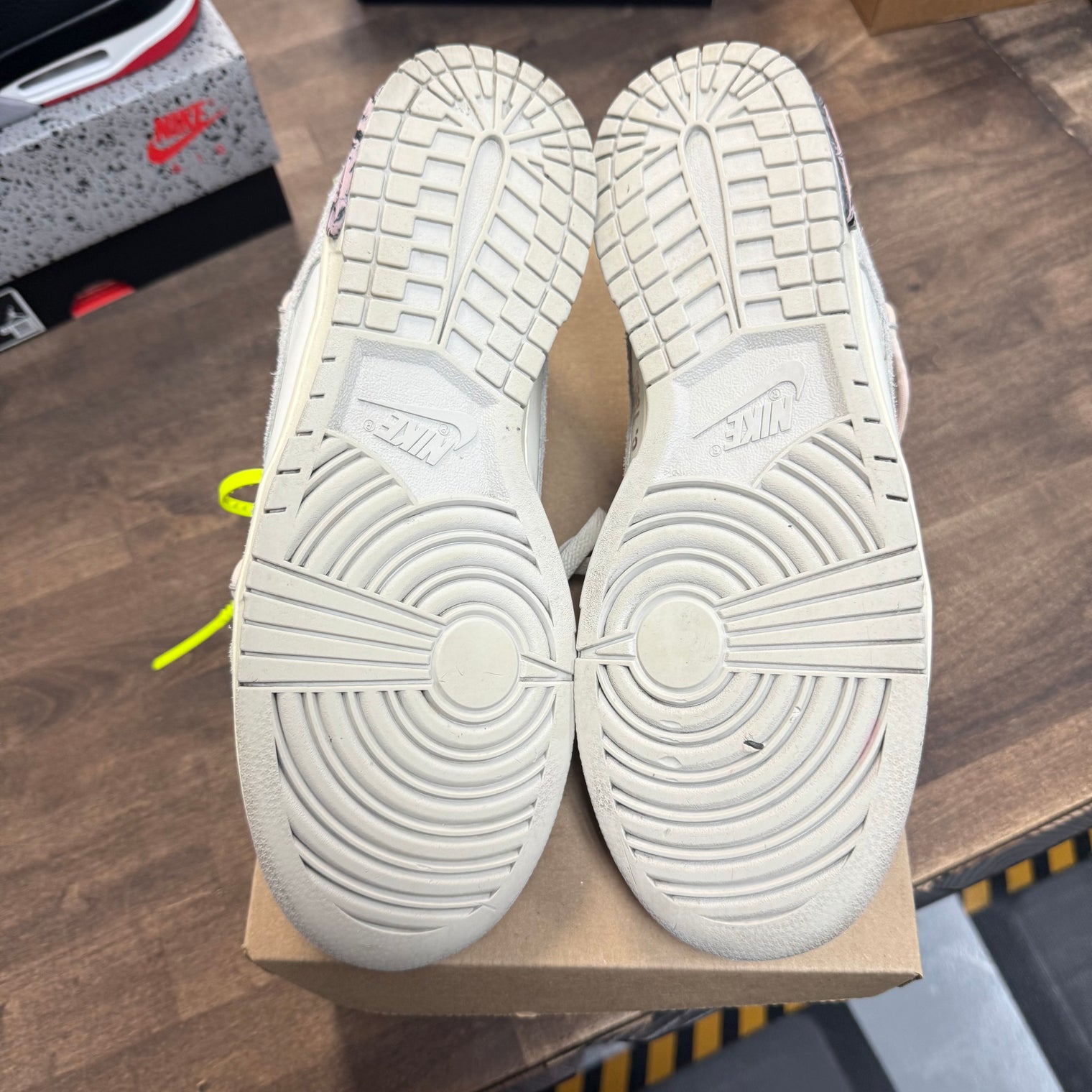 Off-White x Nike Dunk Low Lot 12 (USED, No Box)