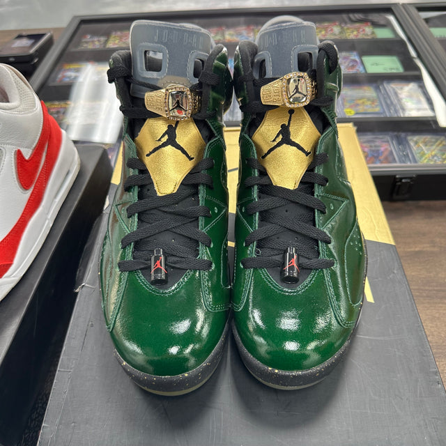 Champagne Jordan 6 (USED)