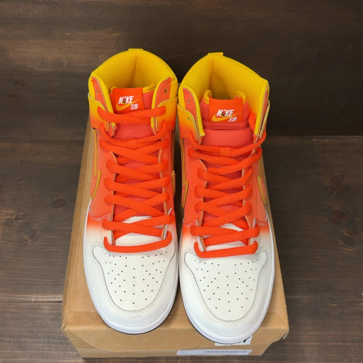 Nike SB Dunk High Sweet Tooth Candy Corn Size 10 - tag
