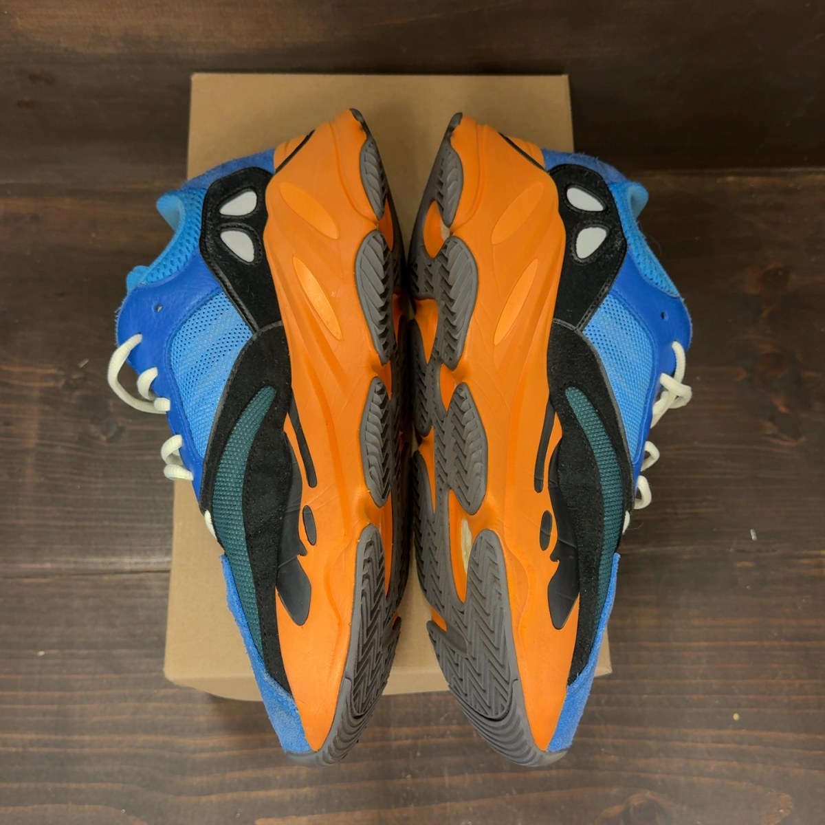 adidas Yeezy Boost 700 Bright Blue Size 12 (Pre-Owned) - Image 4