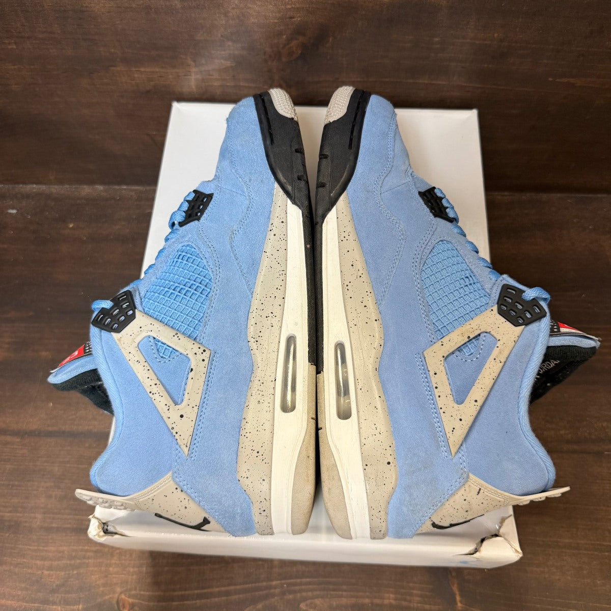 Jordan 4 Retro University Blue - Image 4