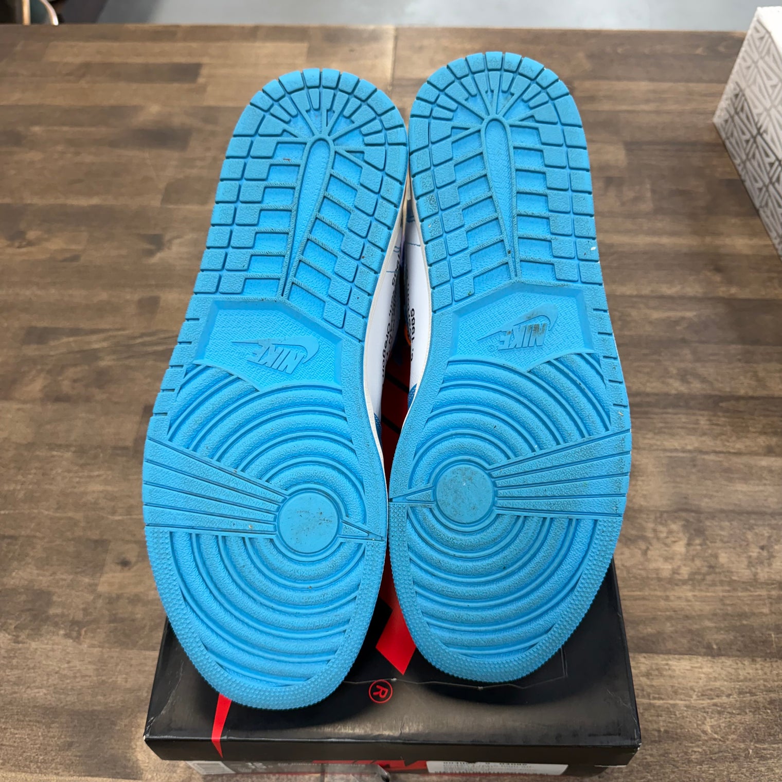 Jordan 1 Retro High Off-White University Blue (USED)