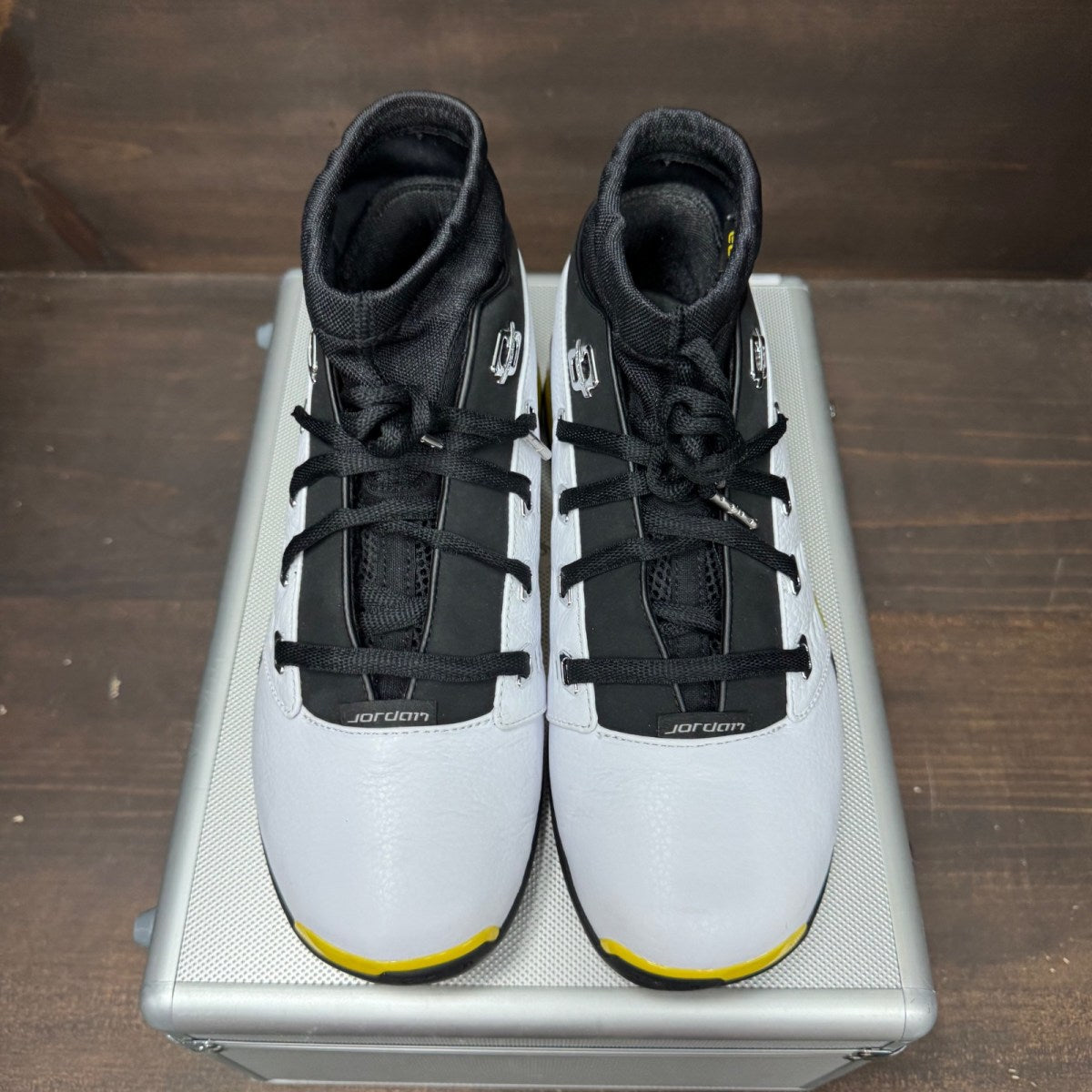 Jordan 17 Retro Low All-Star Lightning (2024) Size 9 (Pre-Owned) - Image 3