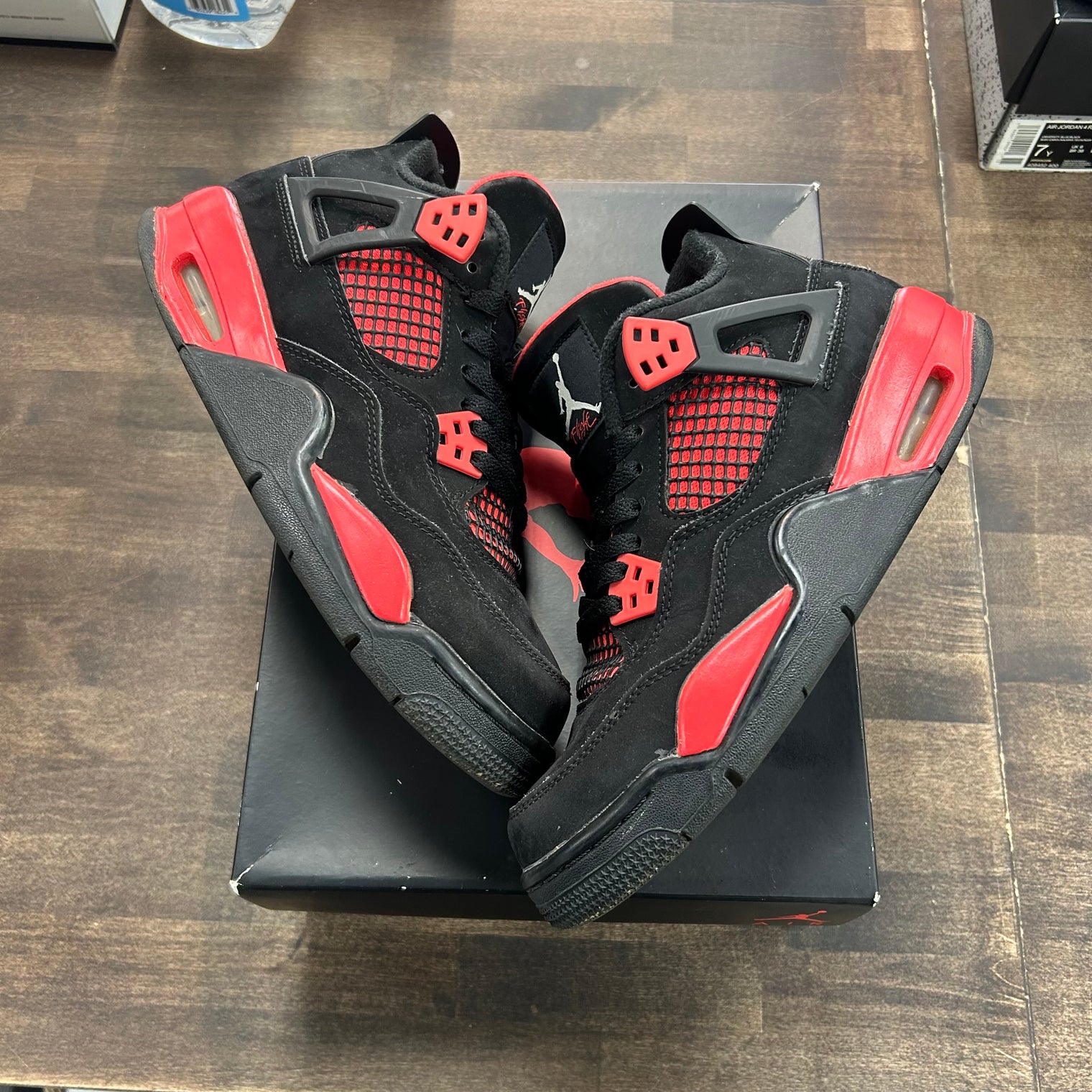 (GS) Red Thunder Jordan 4 (USED)