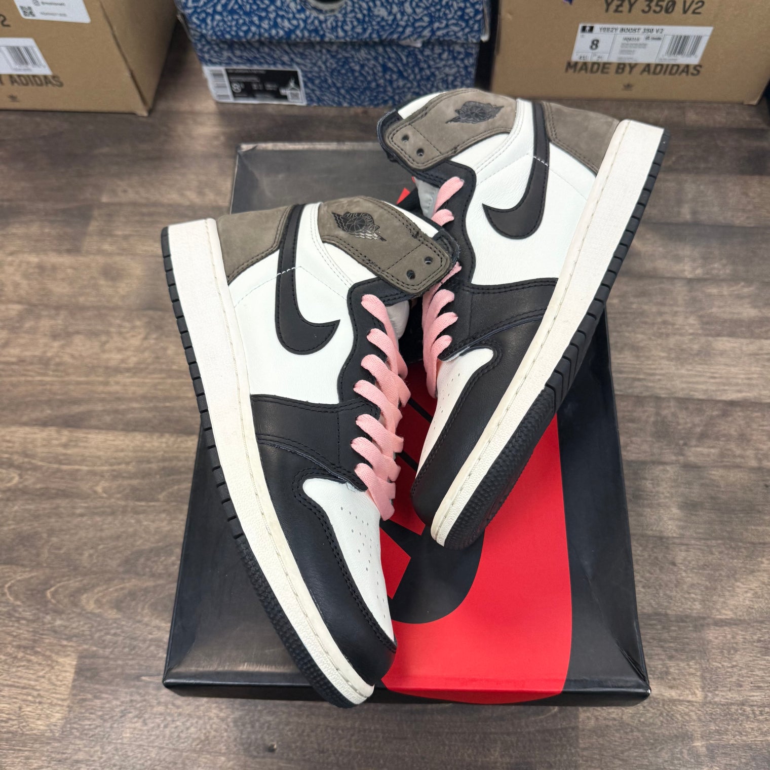 Dark Mocha Jordan 1 High (GS) (USED, Replacement Box)