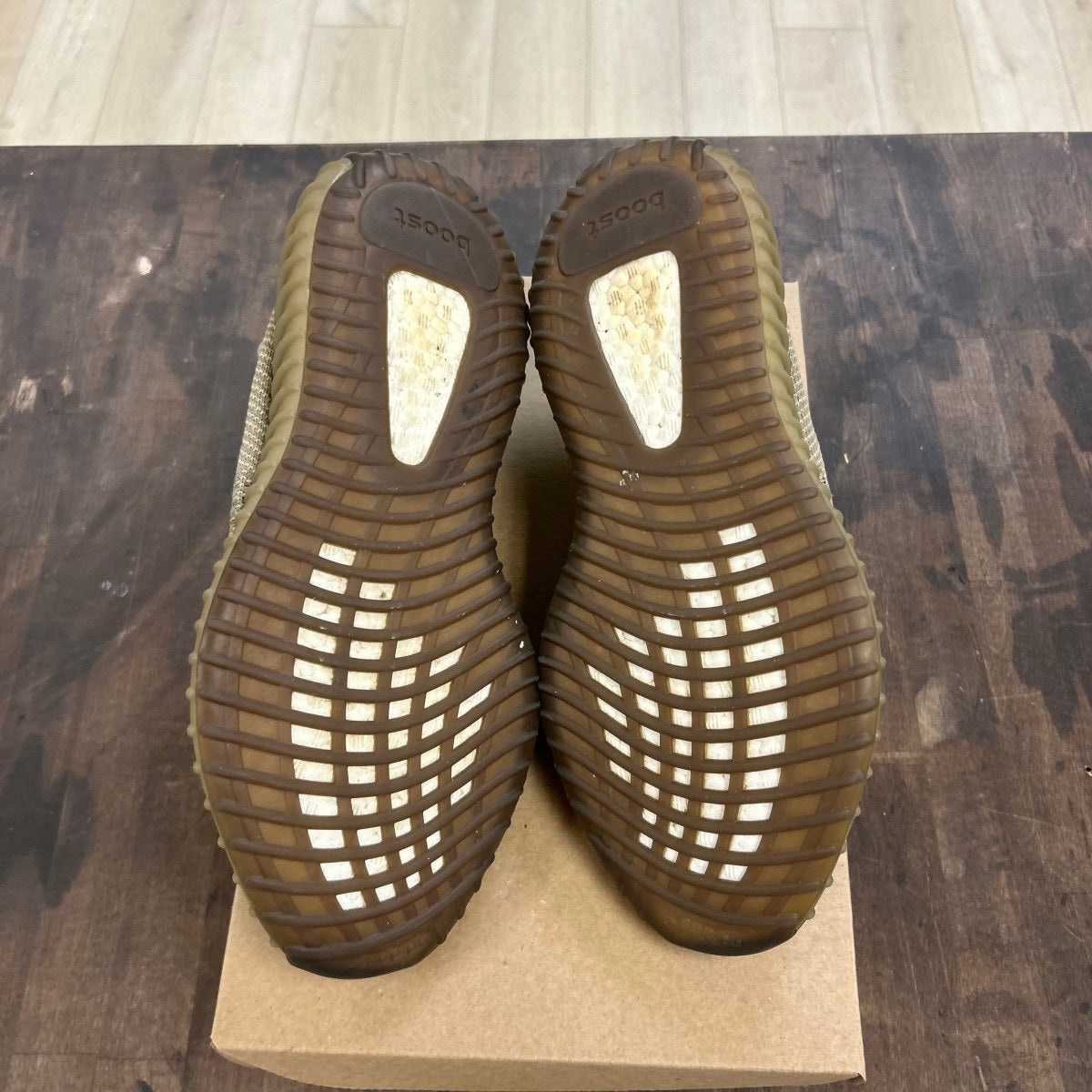 adidas Yeezy Boost 350 V2 Sand Taupe Size 10 (Pre-Owned) - Image 5