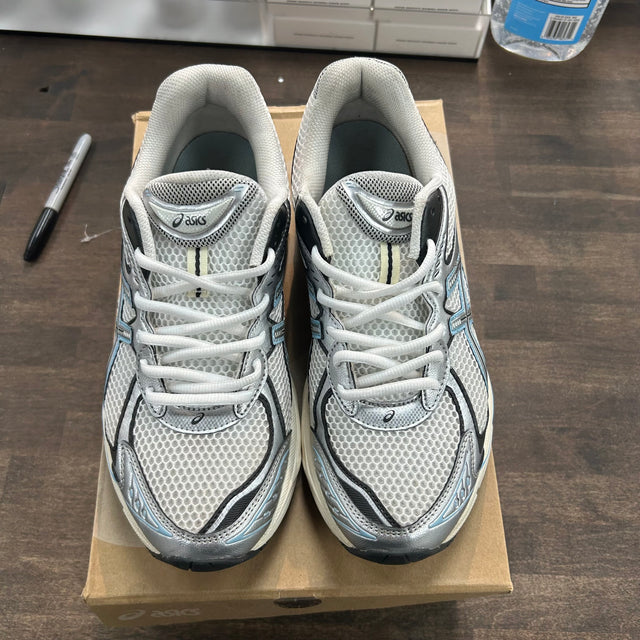 White Pure Silver ASICS GT-2160 (USED)
