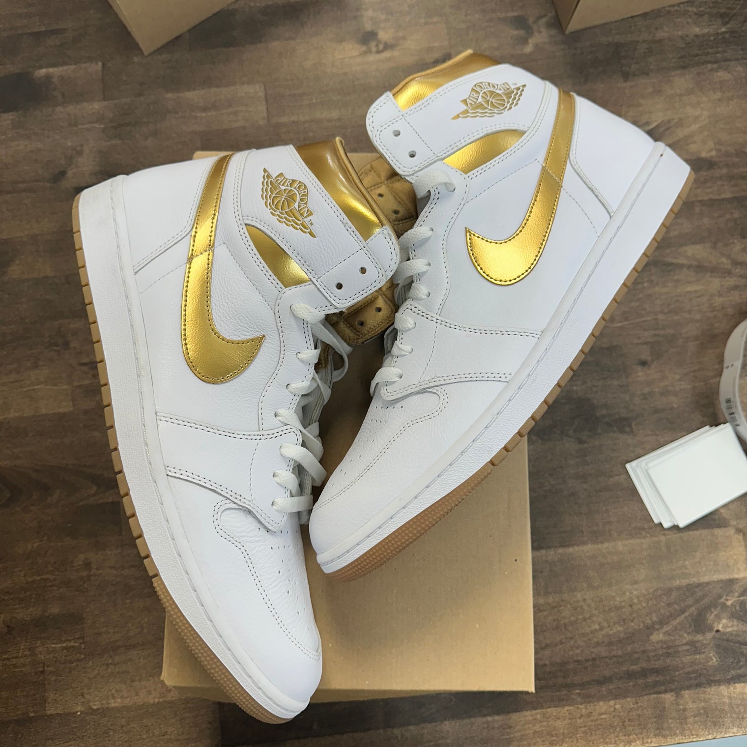 (W) Metallic Gold Jordan 1 (Used, No Box)