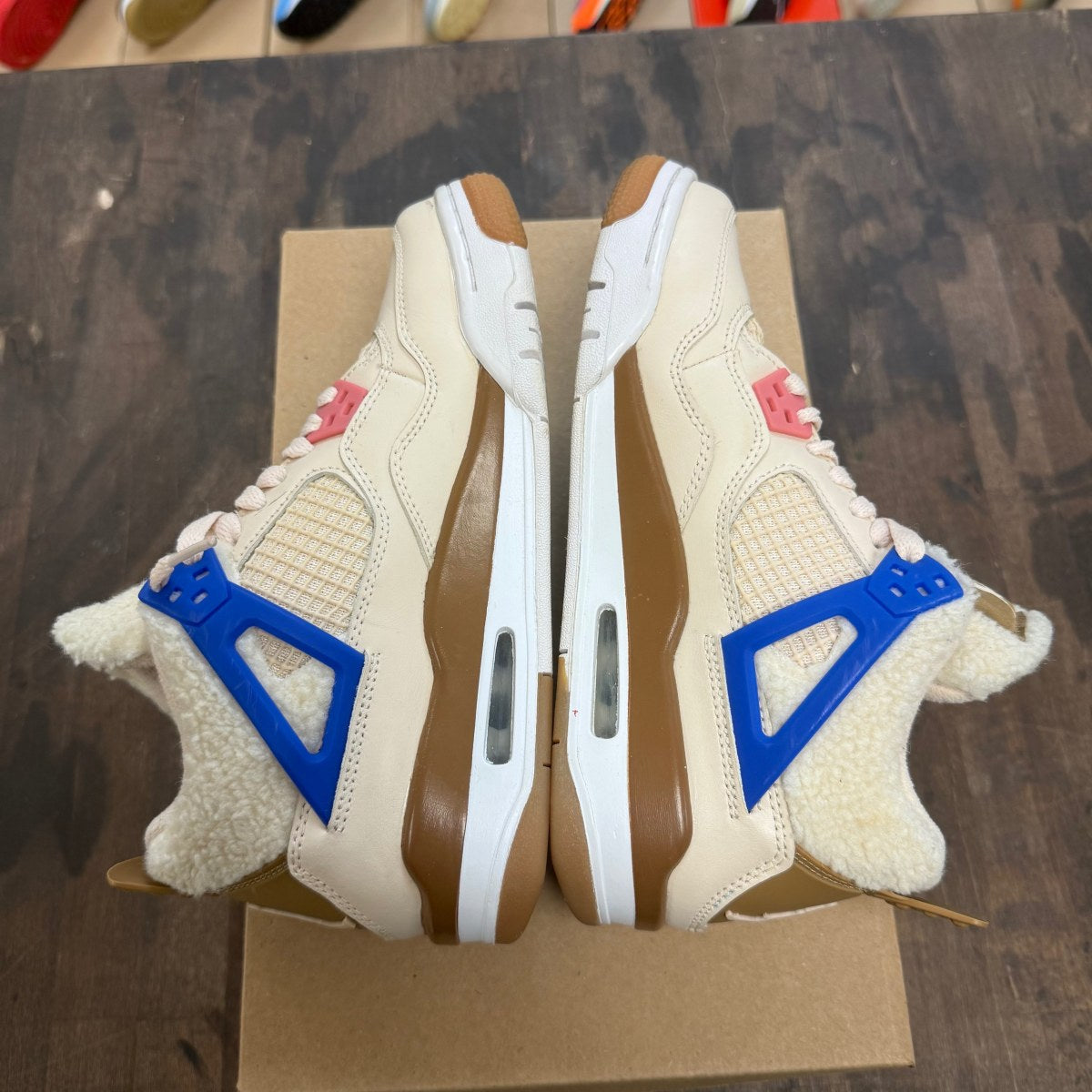 Jordan 4 Retro Where the Wild Things Are (GS) Size 6Y (Pre-Owned) - Image 4