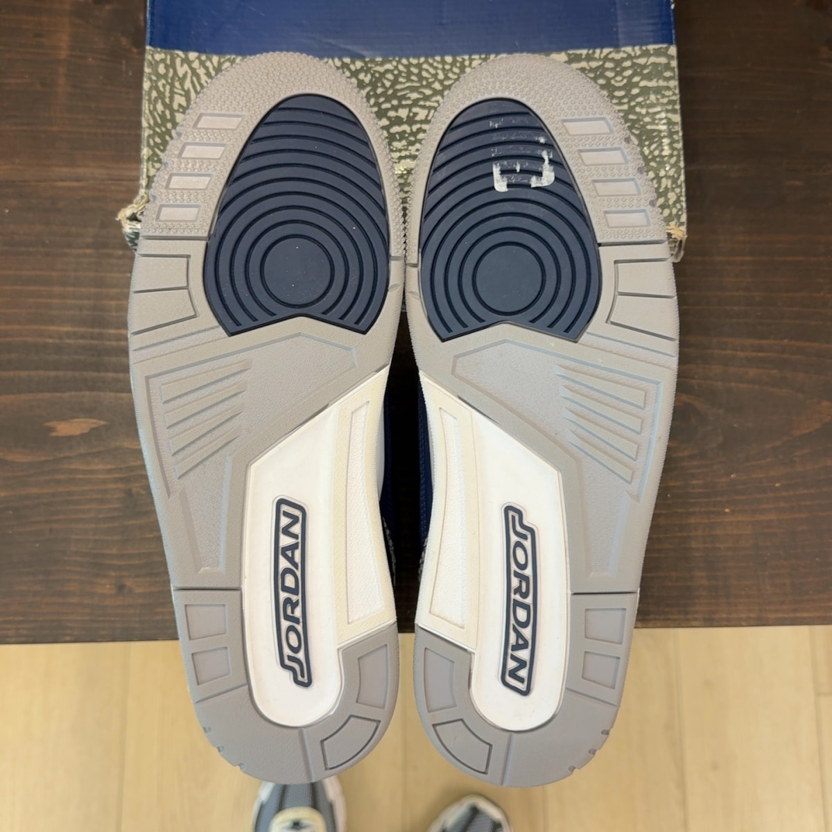 Jordan 3 Retro Georgetown (2021) - Image 9