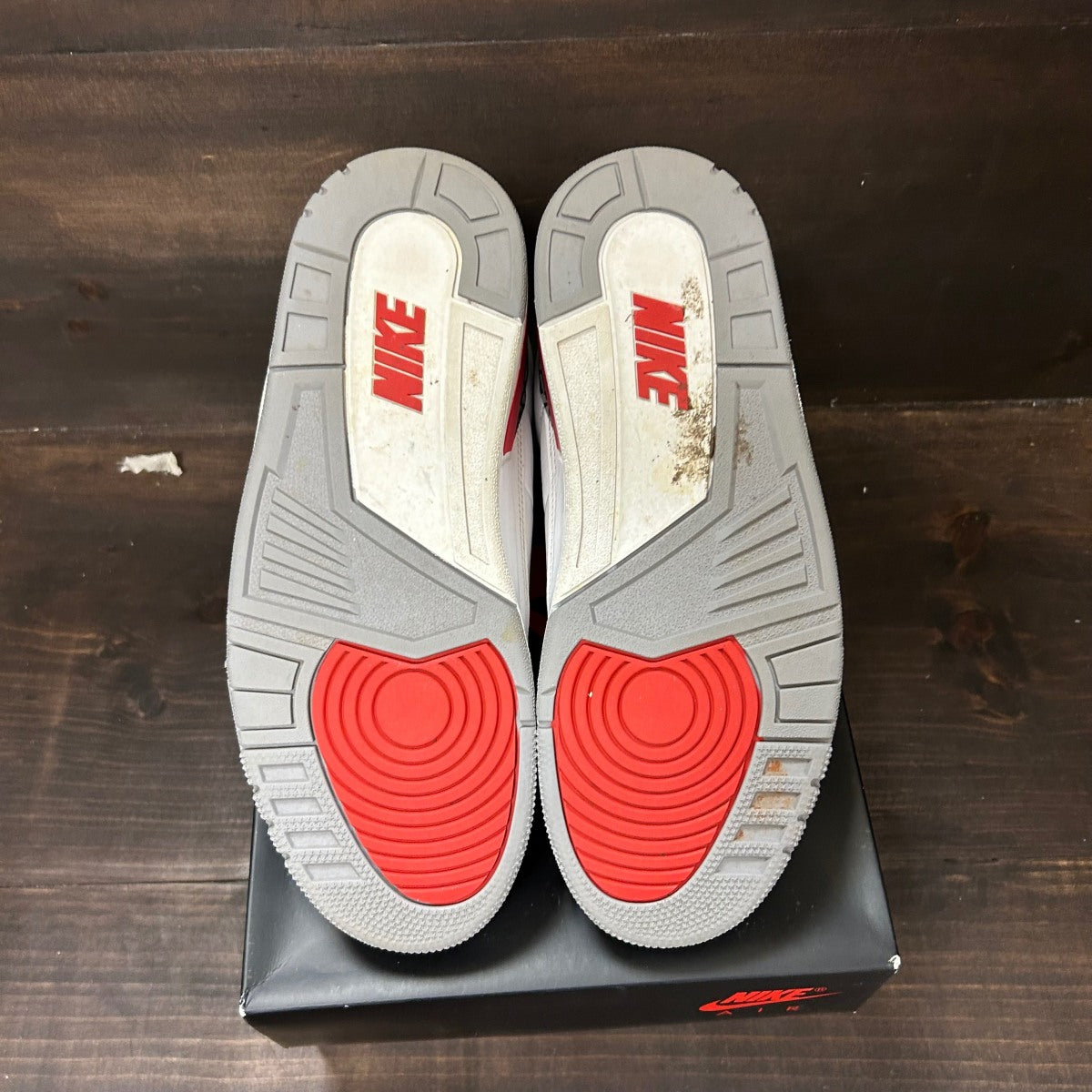Jordan 3 Retro Fire Red (2022) - Image 6