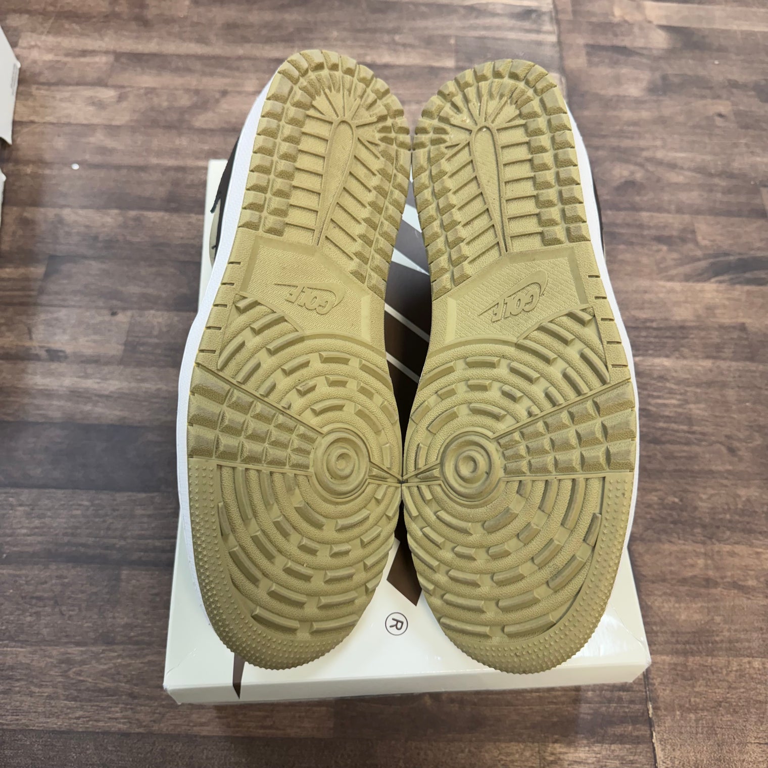 Travis Scott Neutral Jordan 1 Retro Low Golf (USED)