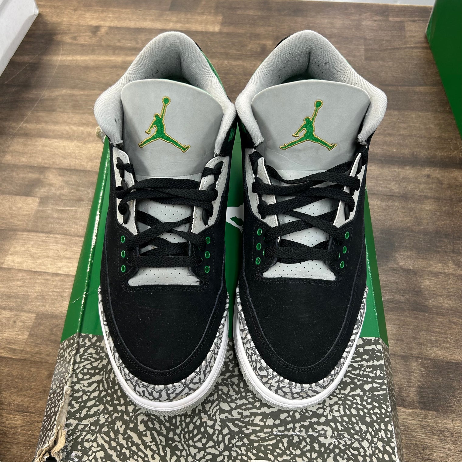 Pine Green Jordan 3 Retro (Used)
