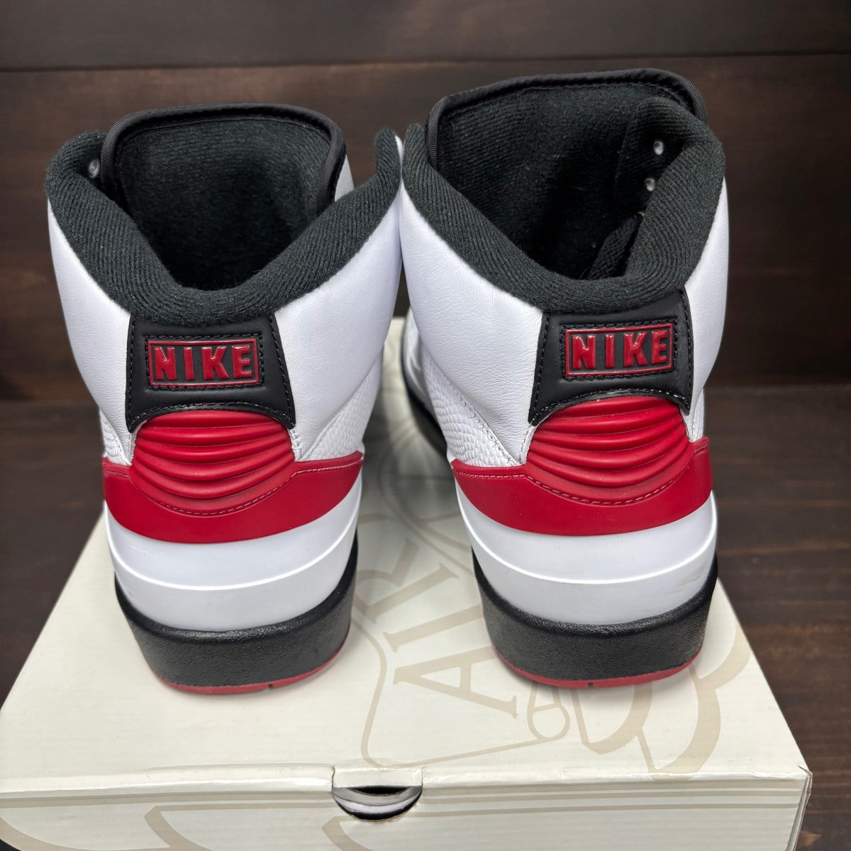 Jordan 2 Retro OG Chicago (2022) - Image 5