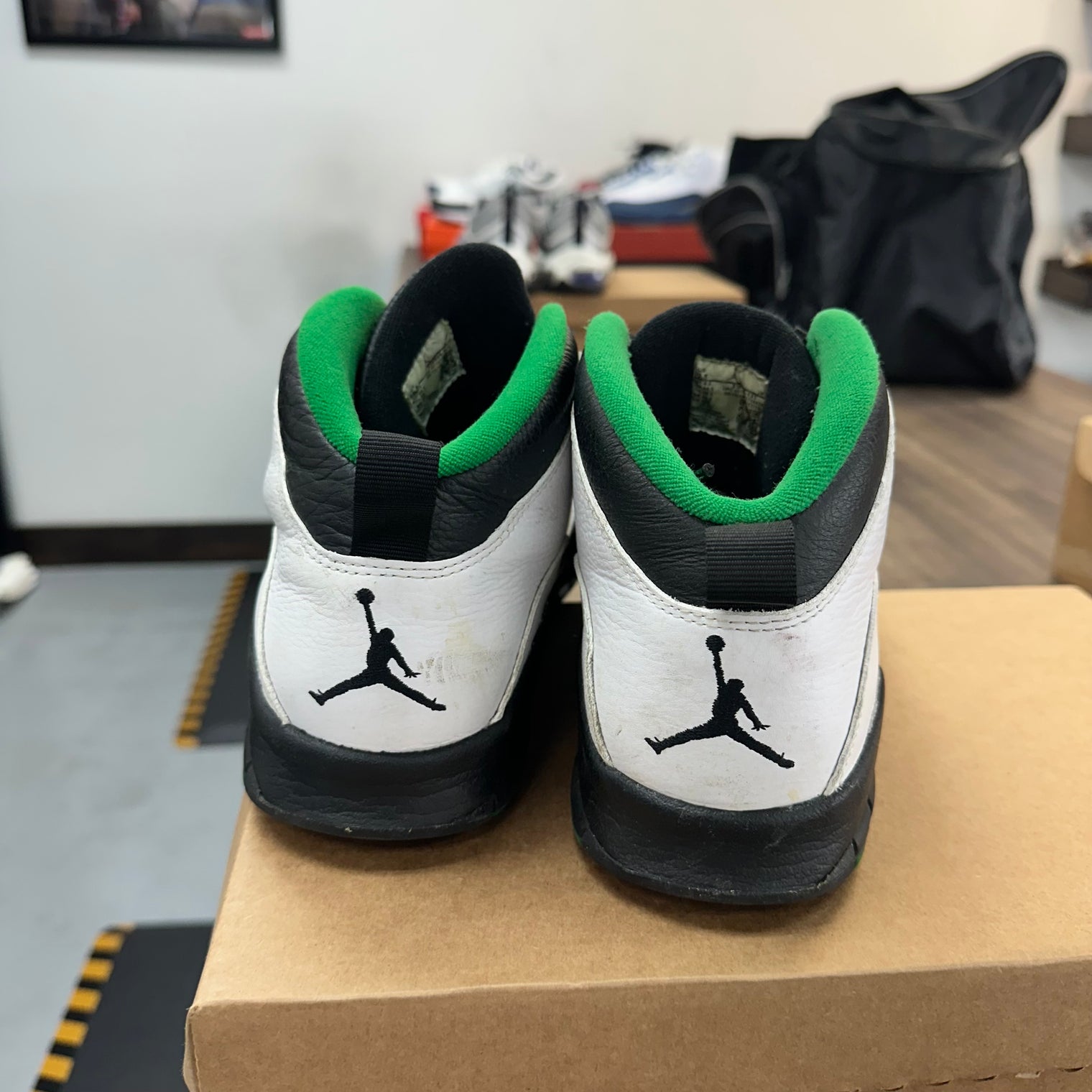 Seattle Jordan 10 Retro (Used, No Box)