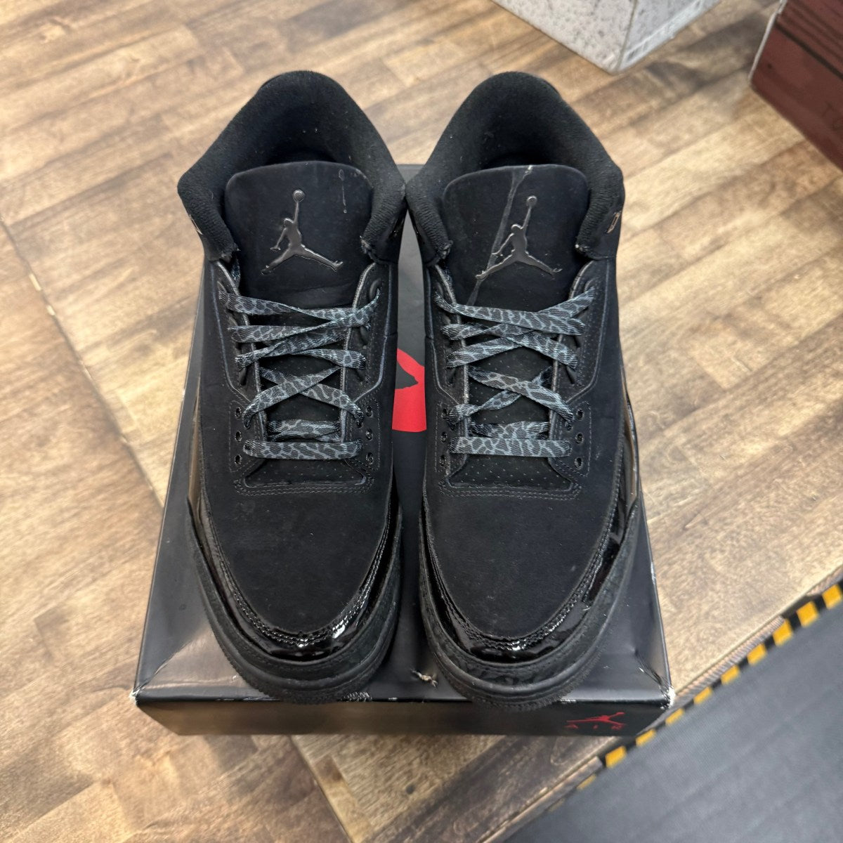 Jordan 3 Retro Black Cat (2025) - Image 2