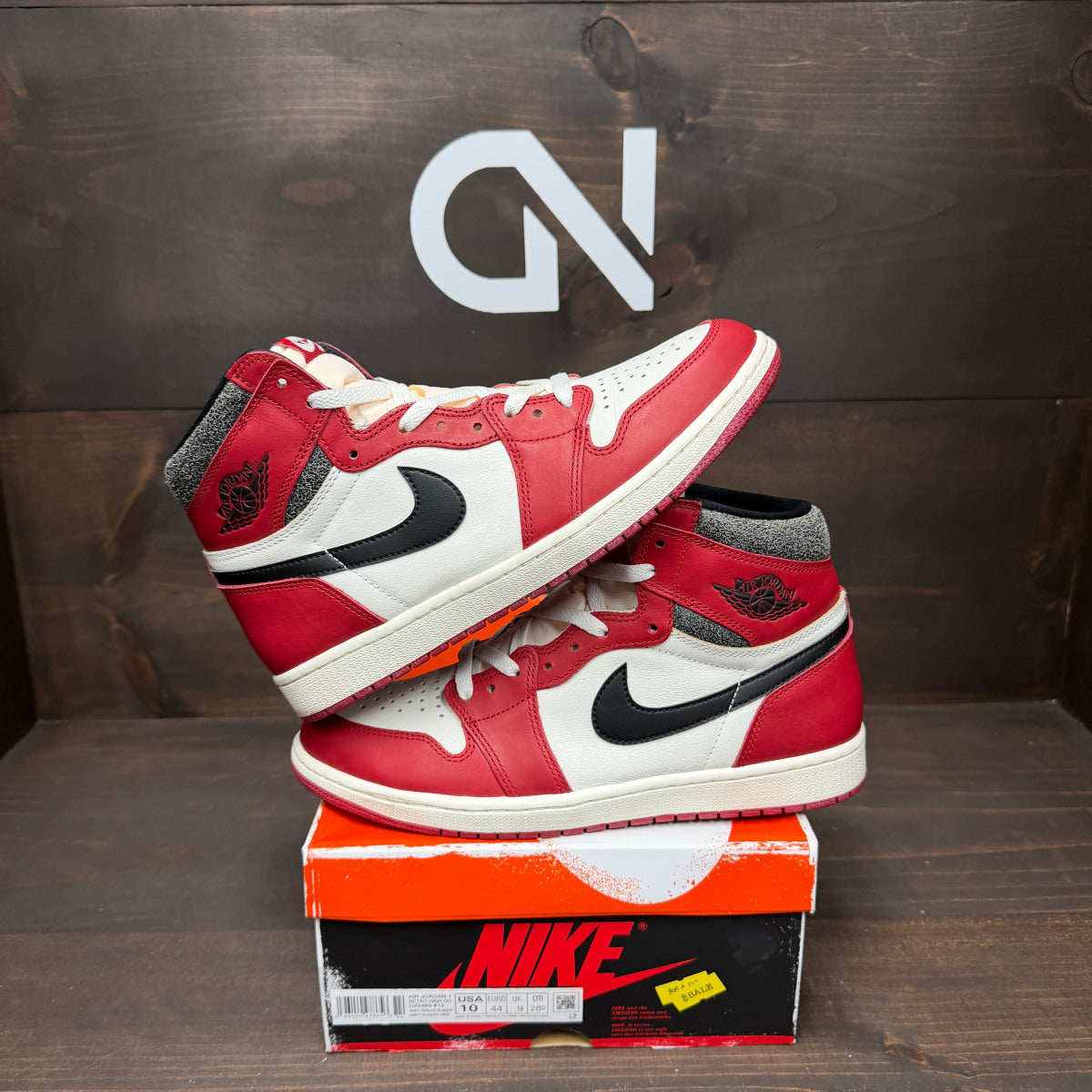 Jordan 1 Retro High OG Chicago Lost and Found - Image 1