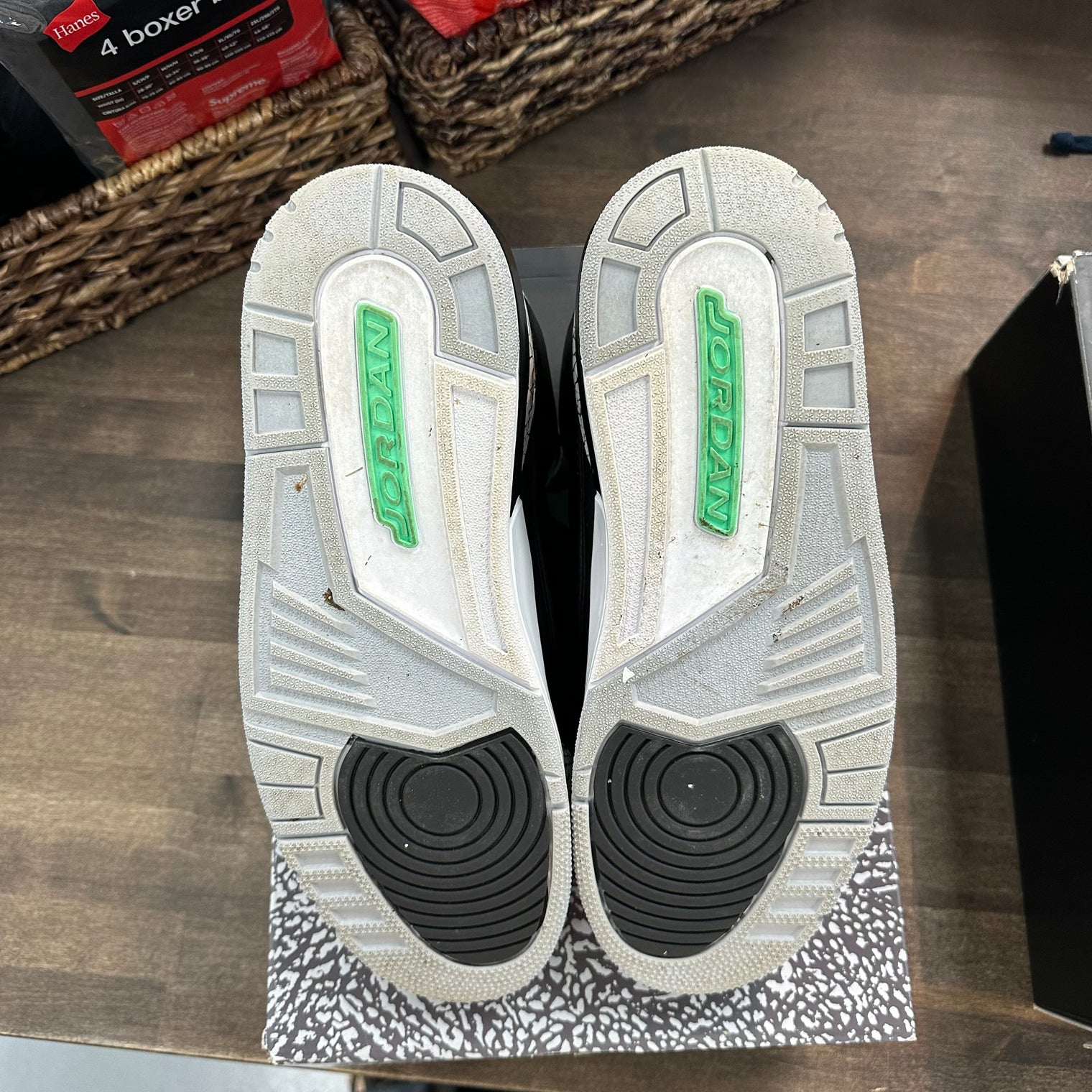 Jordan 3 Retro Green Glow (USED)